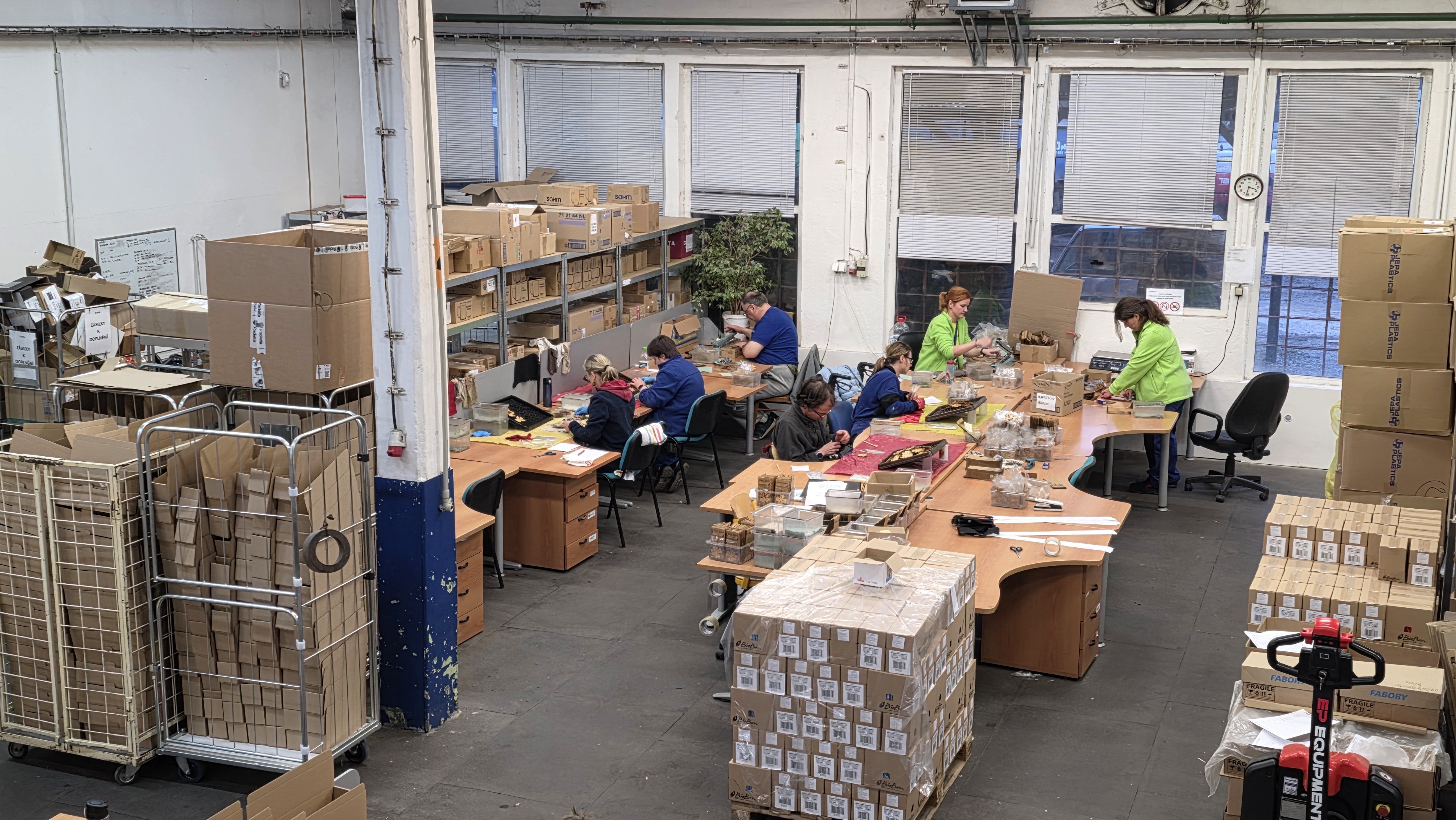 Juha Otevíráme novou kompletační halu ve spolupráci s Ahome