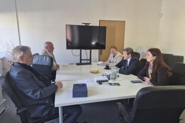 Skupina JUHA představila svou činnost lotyšskému velvyslanci