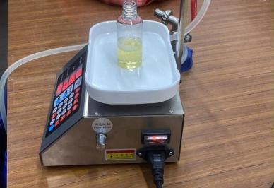 Automatizace plnění lahviček s vůněmi pro AHOME – investice do moderní technologie