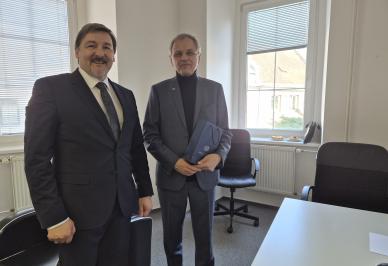 Skupina JUHA představila svou činnost lotyšskému velvyslanci